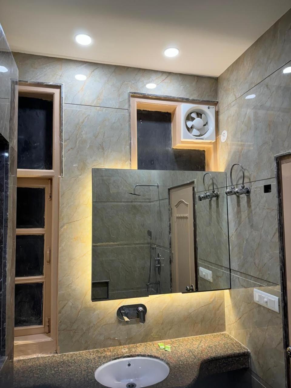 Hotel C Park - Karol Bagh, New Delhi Экстерьер фото